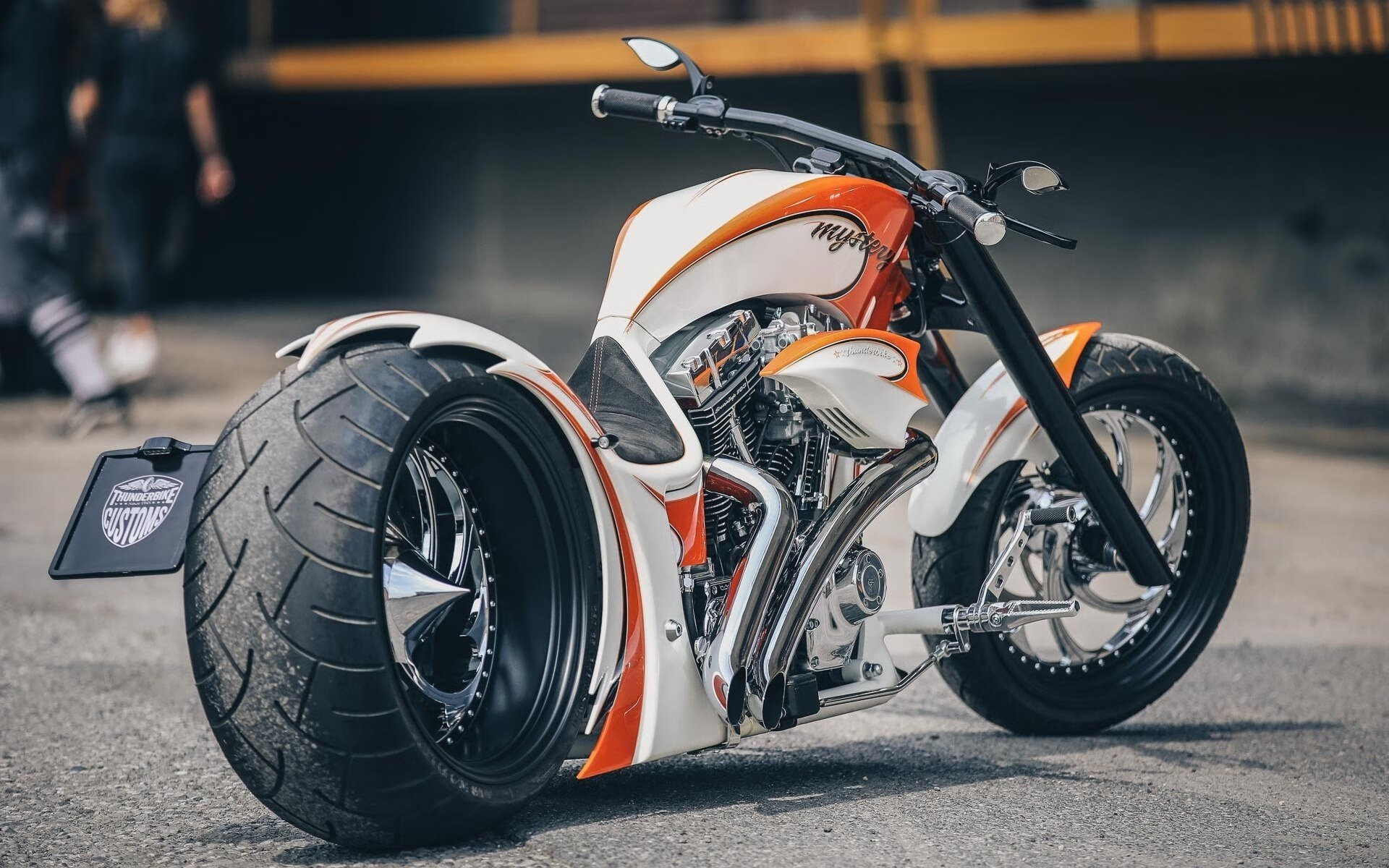 kaiyun体育综合-“球迷热血沸腾：现场氛围燃爆全场的比赛一览”，描述球赛热血沸腾的诗句